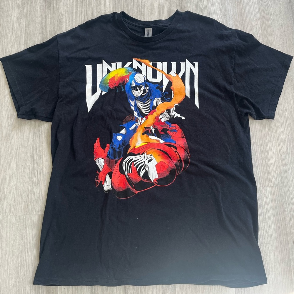 UNKNOWN Black Graphic T-shirt. Size XL